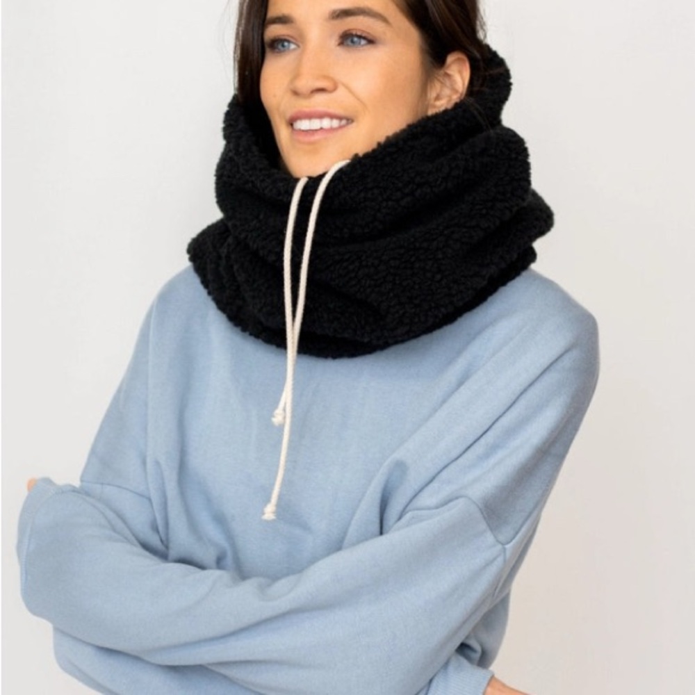 Gibou Reversible Hood Collar